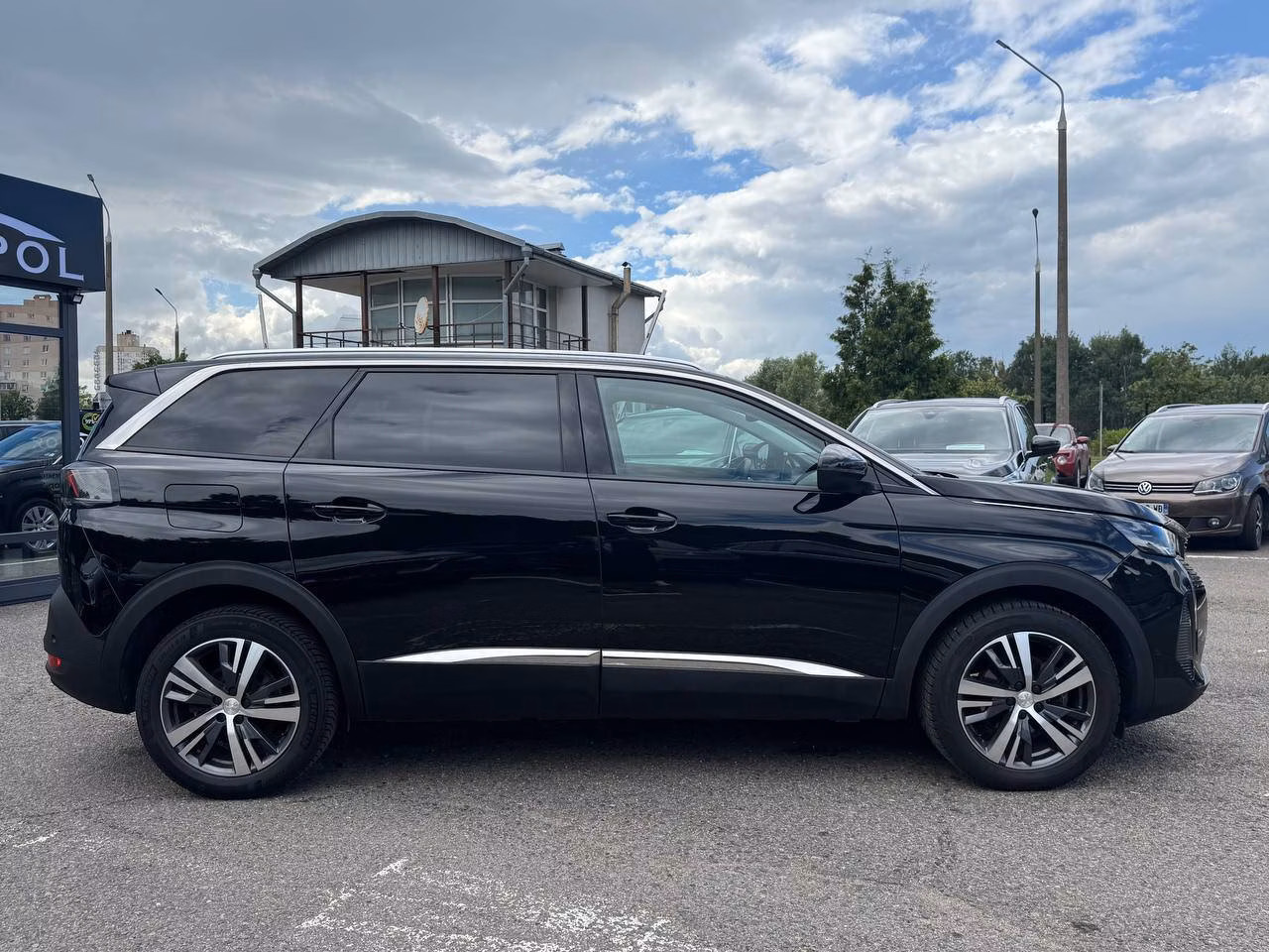 Peugeot 5008 фото 10