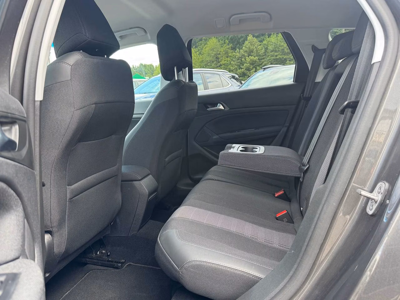 Peugeot 308 фото 9