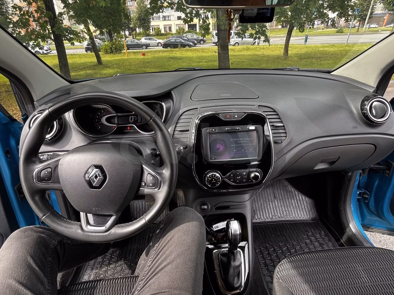 Renault Kaptur фото 11