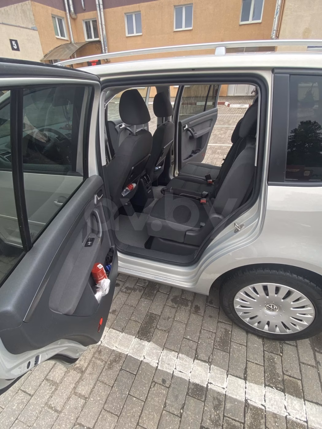 Volkswagen Touran фото 6