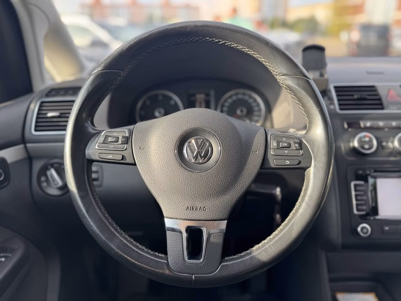 Volkswagen Touran фото 9