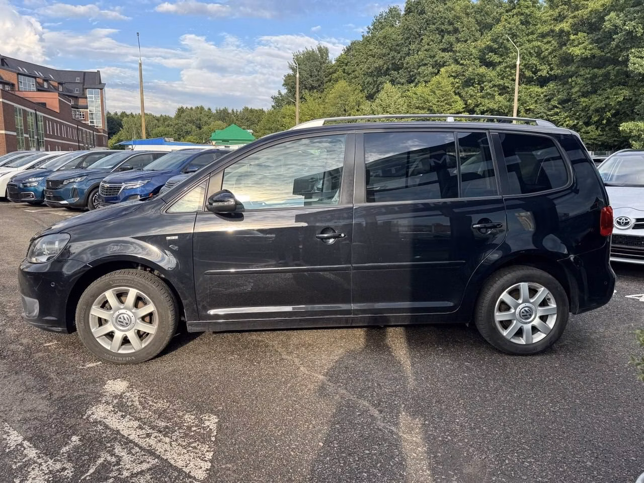 Volkswagen Touran фото 16