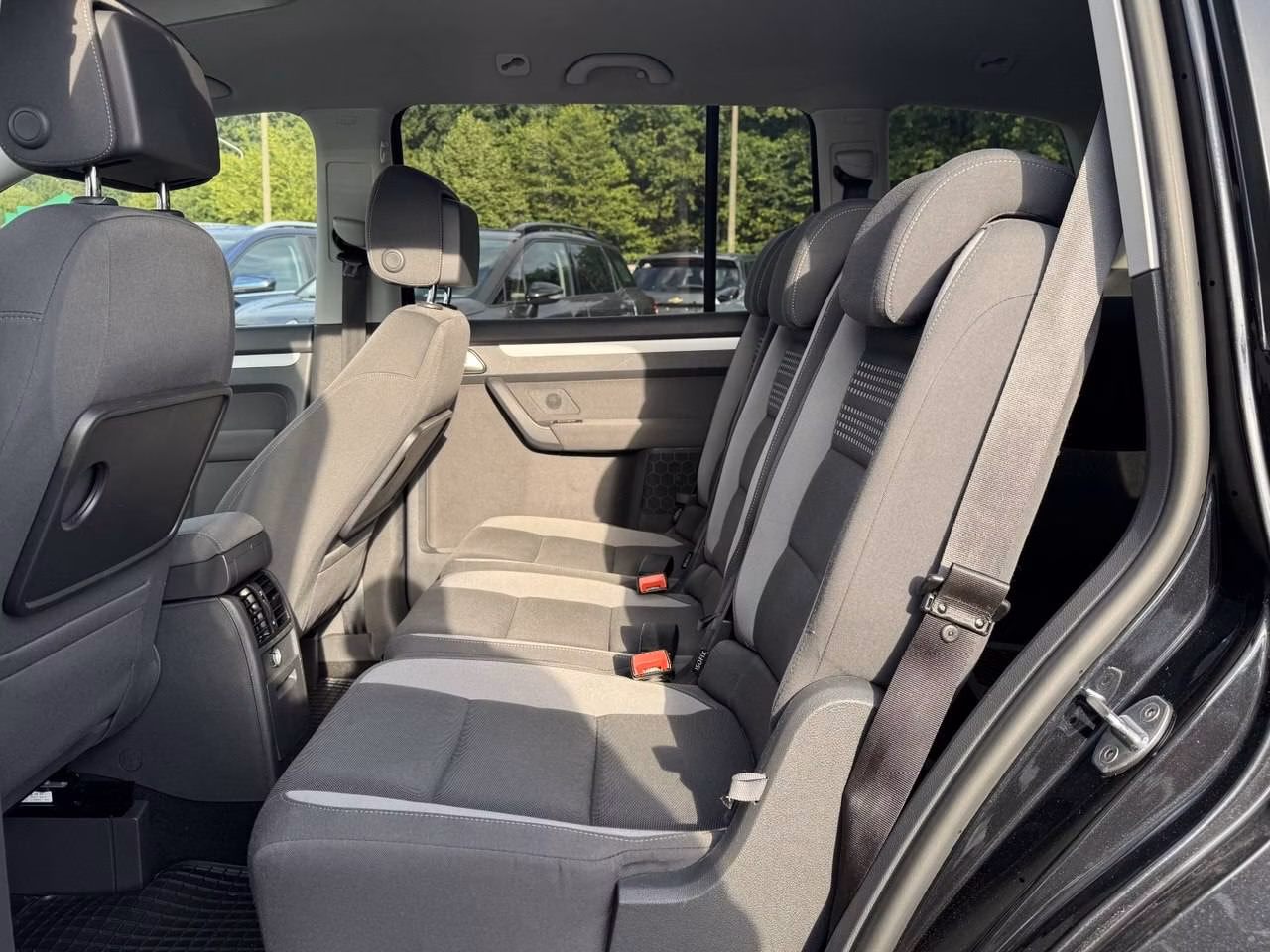 Volkswagen Touran фото 17
