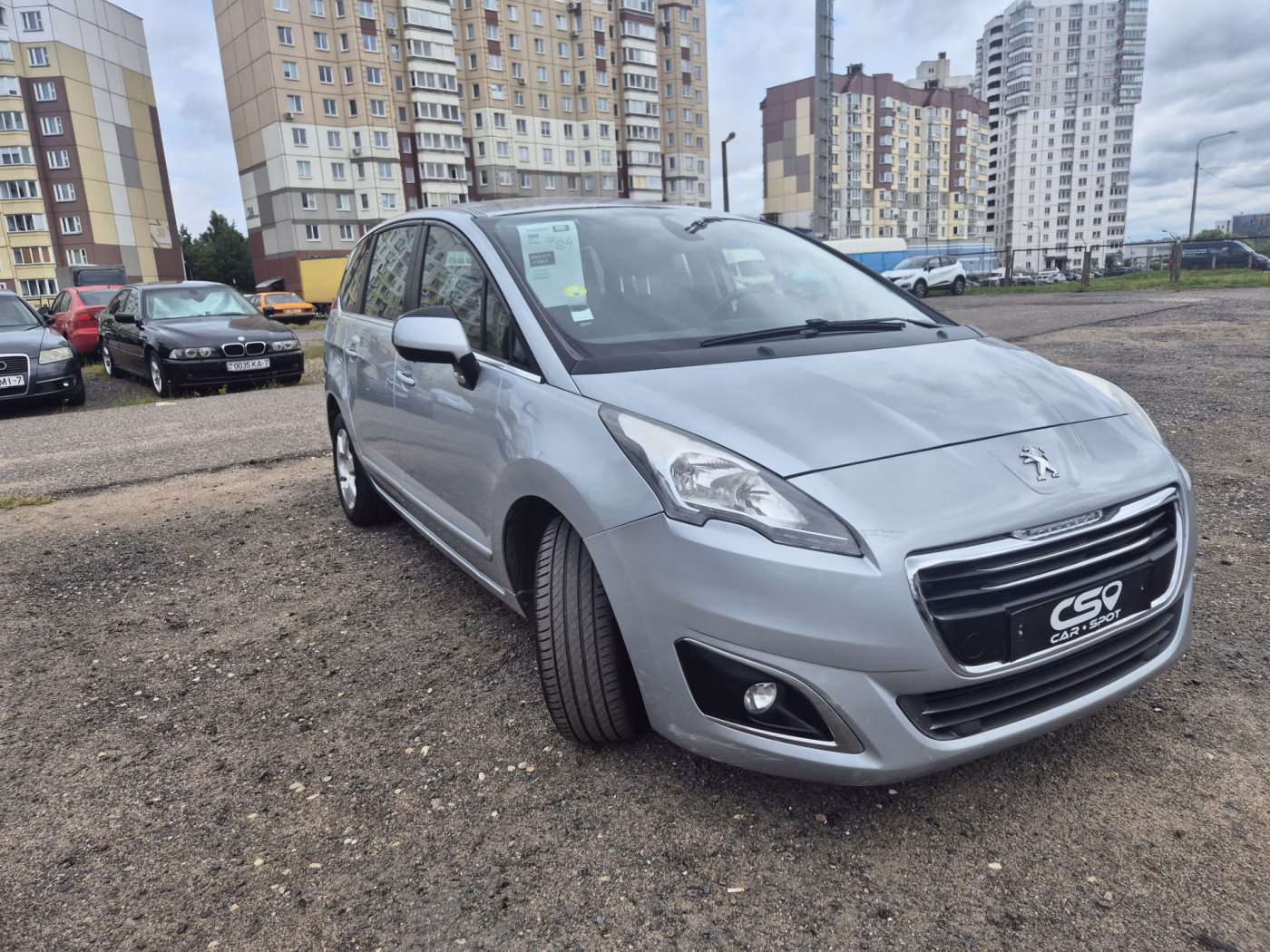 Peugeot 5008 фото 2