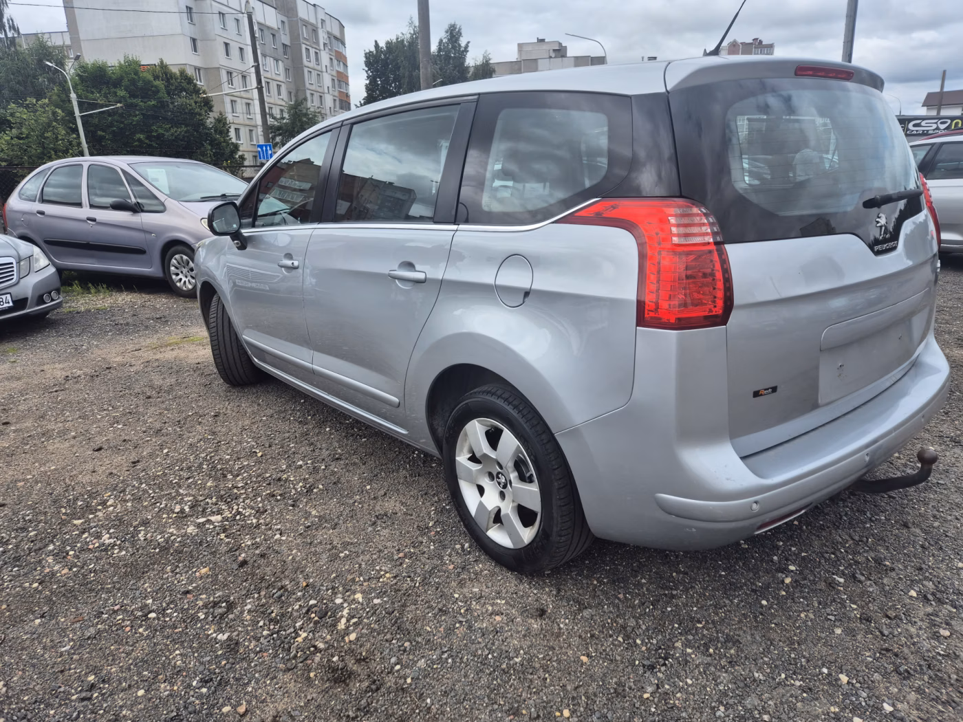 Peugeot 5008 фото 4