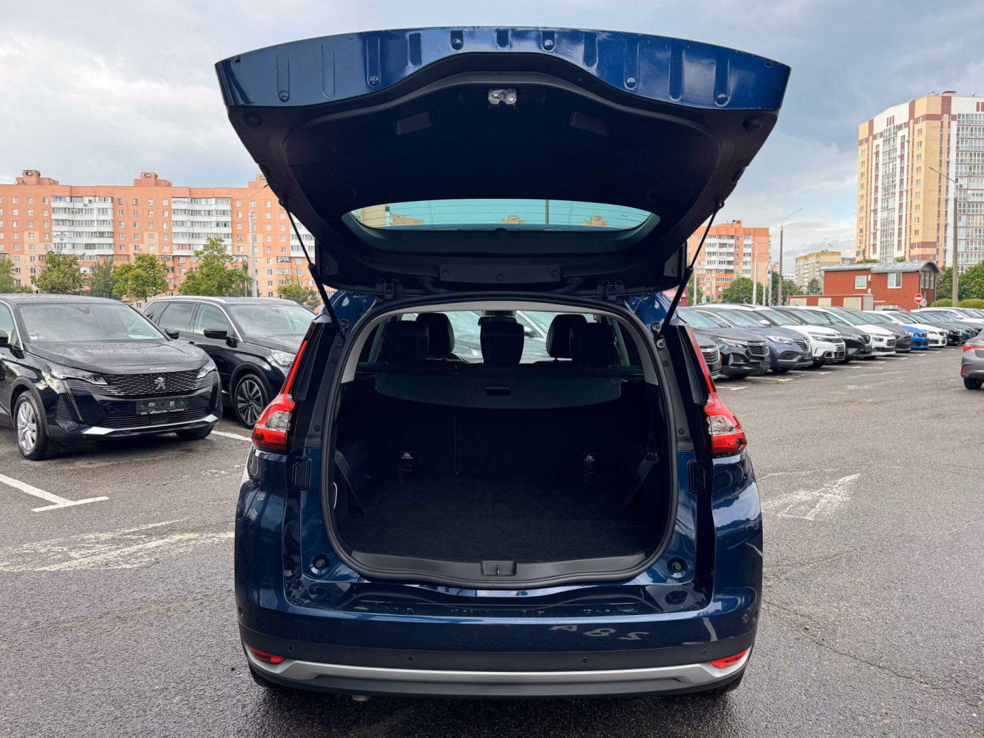 Renault Grand Scenic фото 11