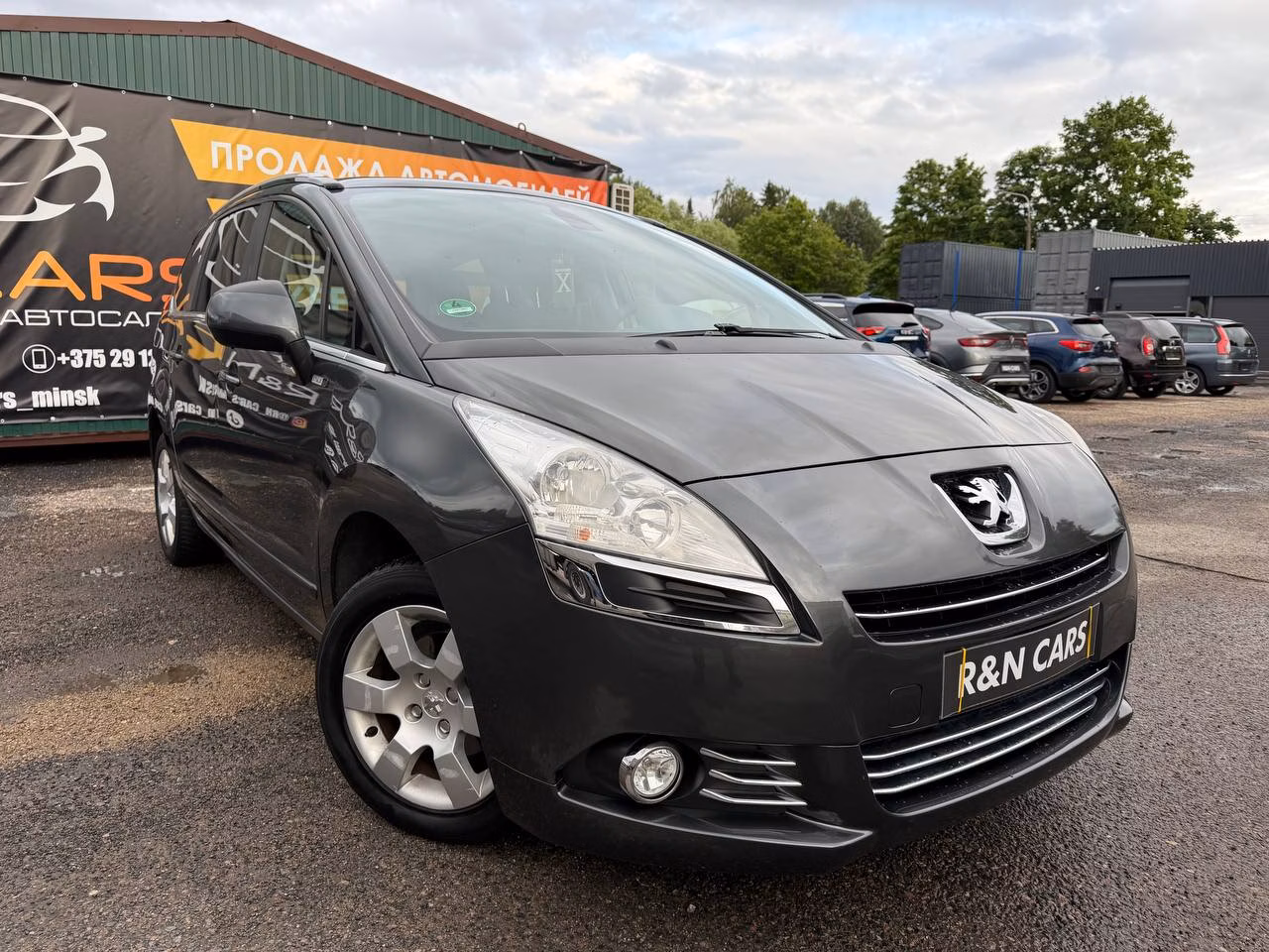 Peugeot 5008 фото 2
