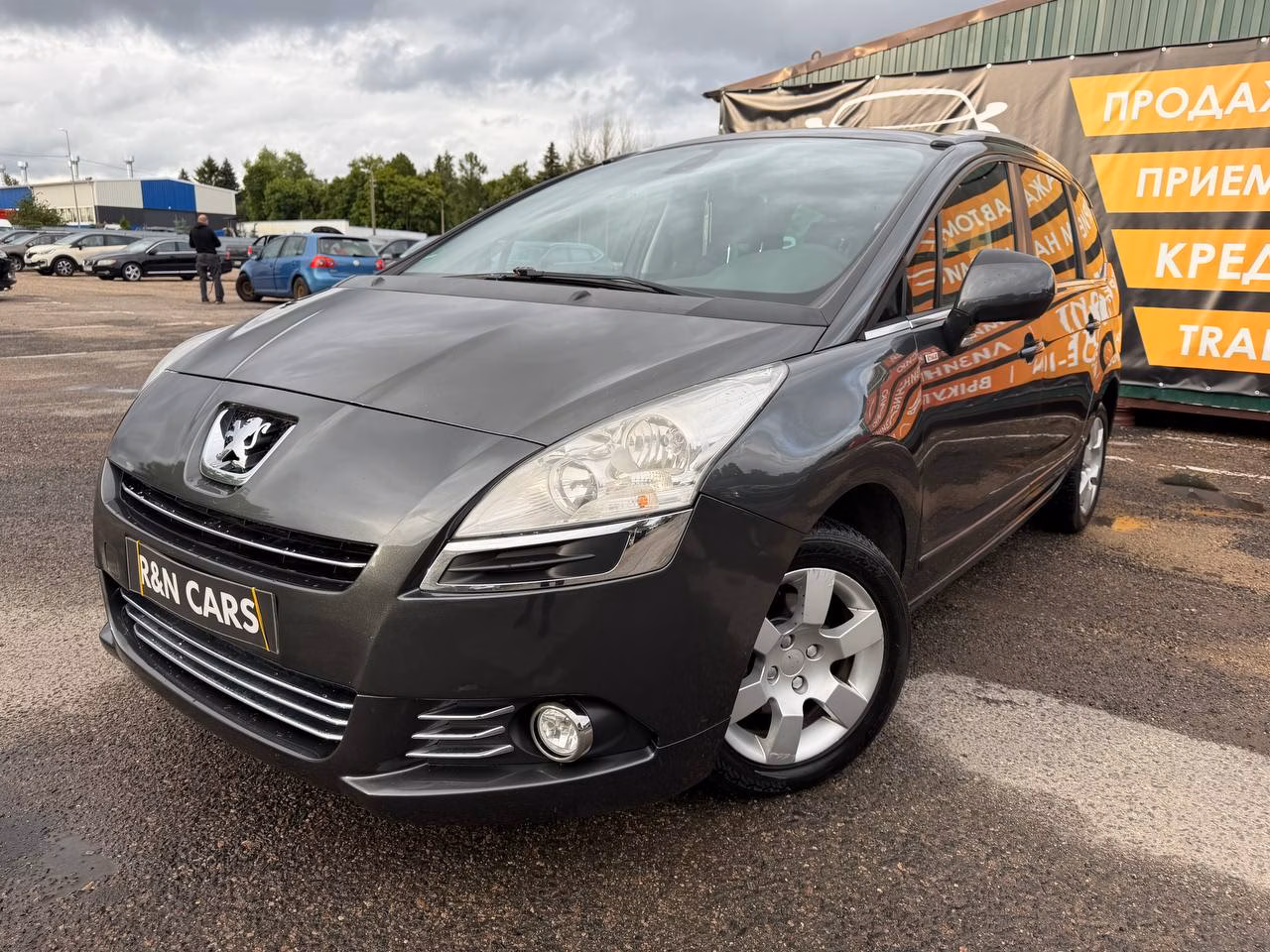 Peugeot 5008 фото 7