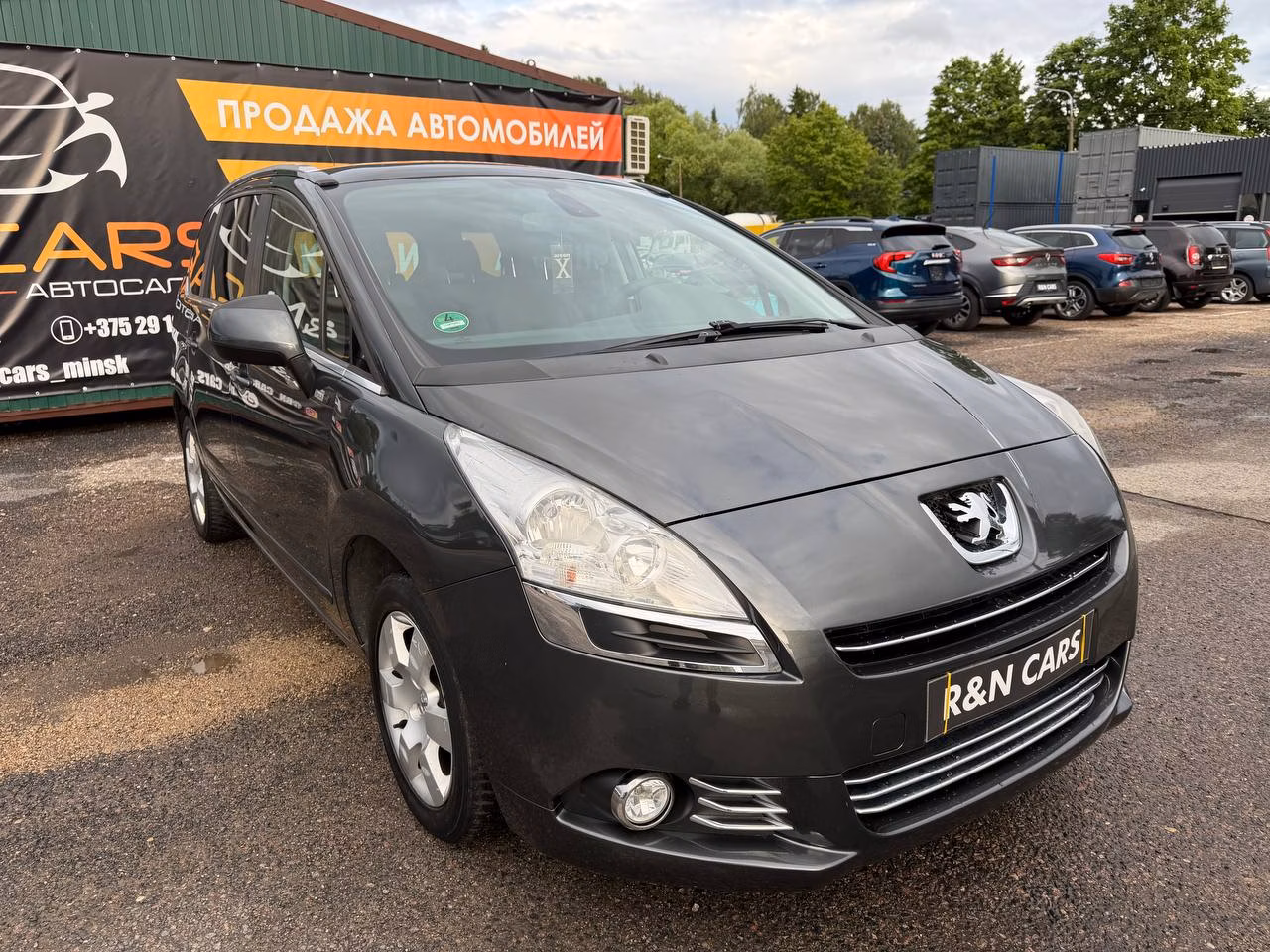 Peugeot 5008 фото 14