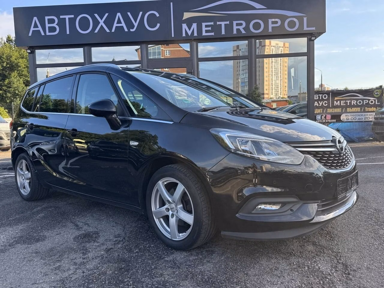 Opel Zafira фото 6