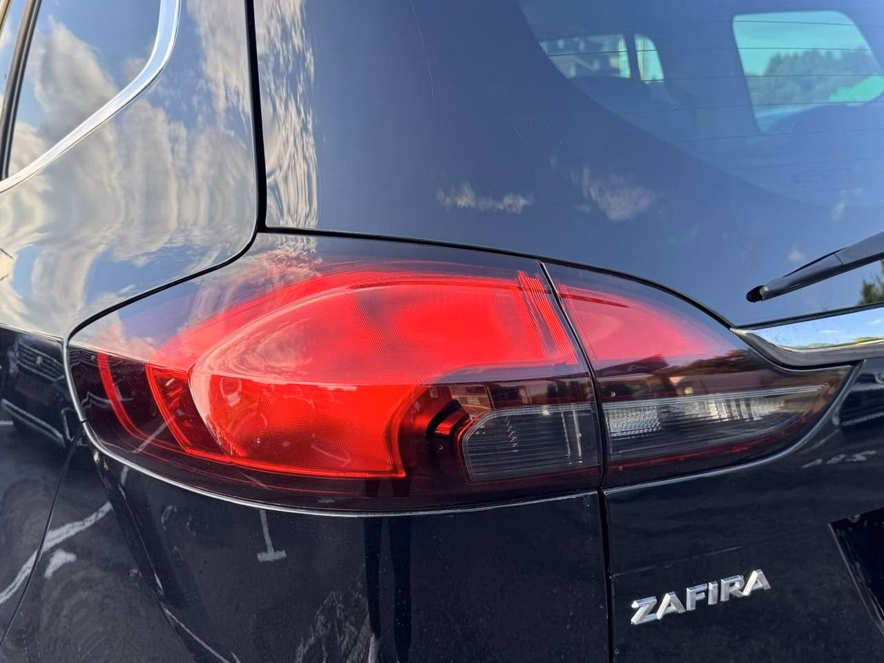 Opel Zafira фото 12