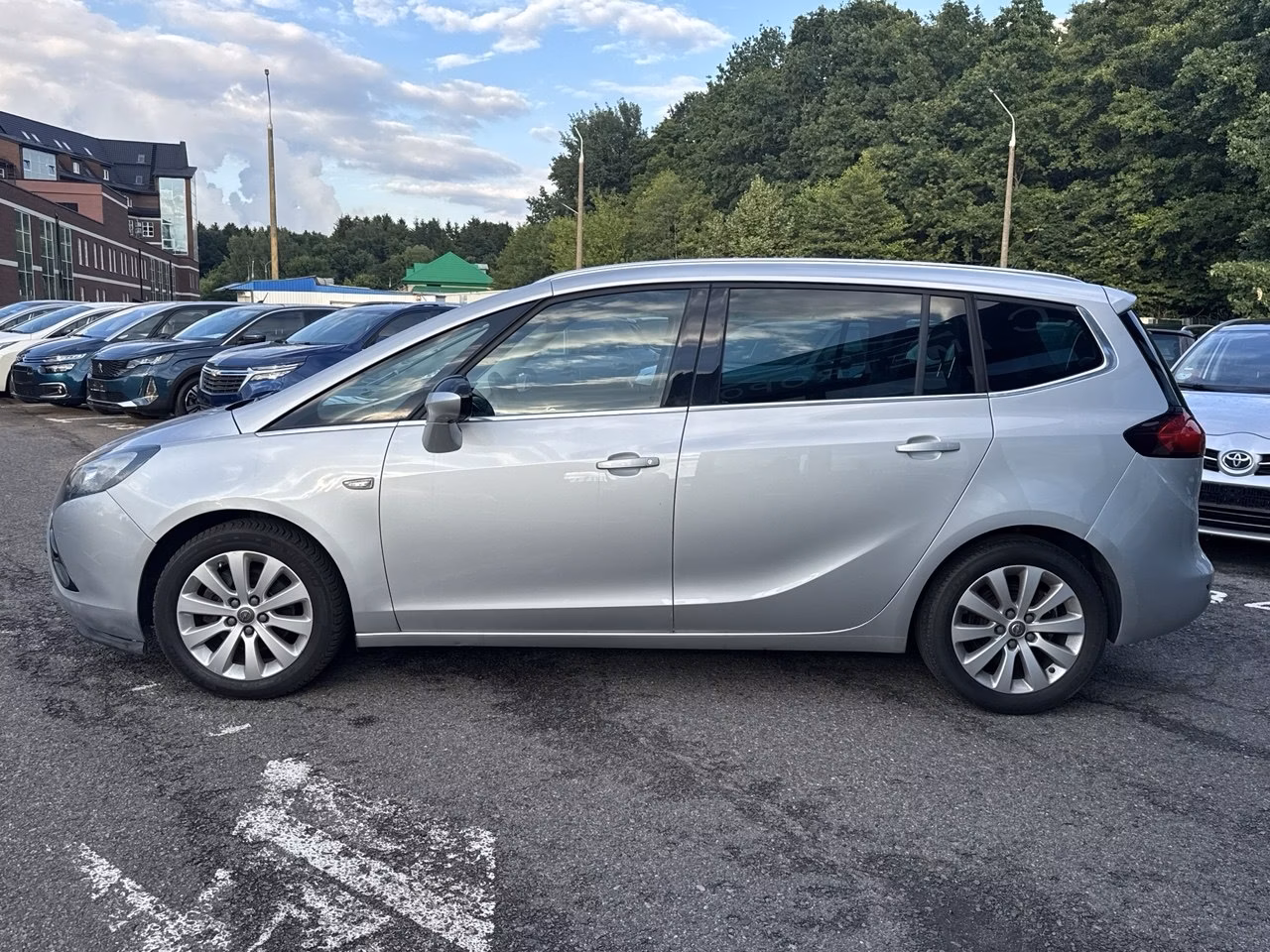 Opel Zafira фото 5