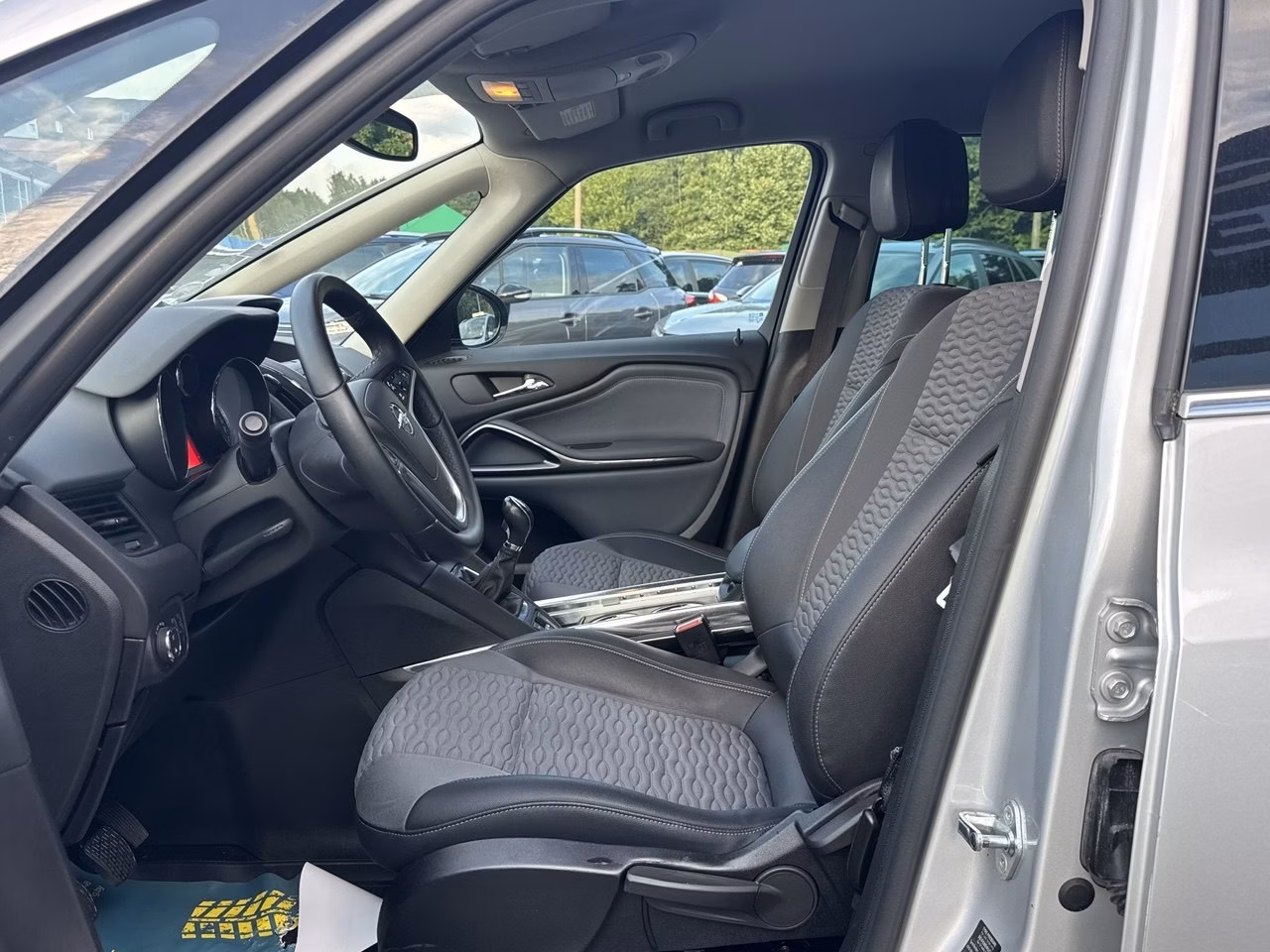 Opel Zafira фото 12