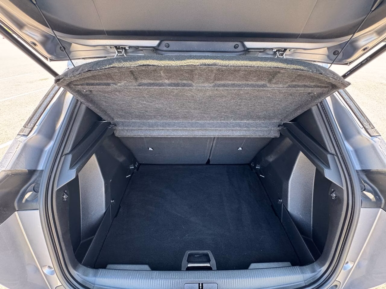 Peugeot 2008 фото 19
