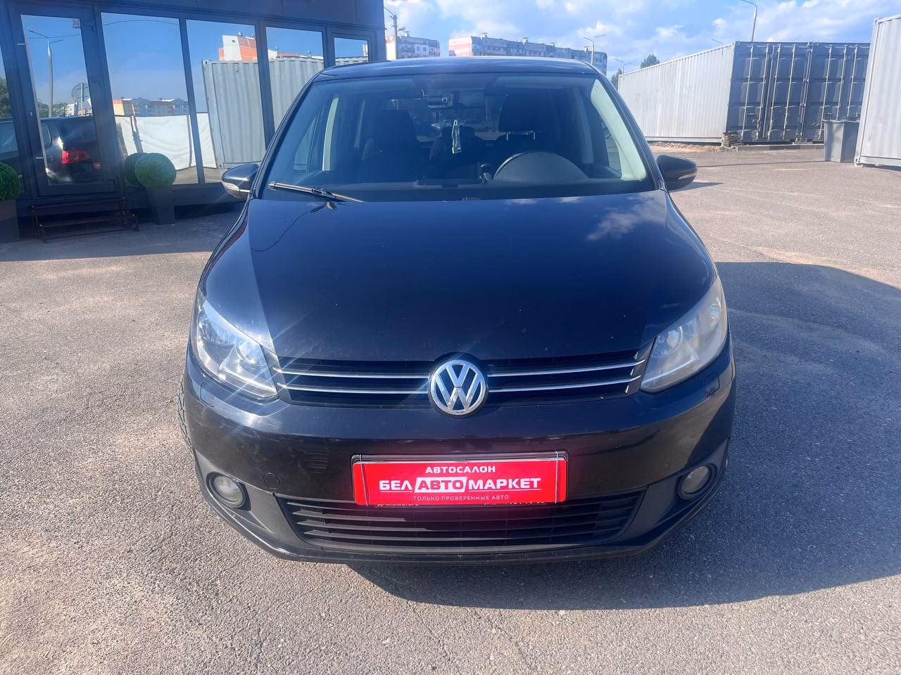 Volkswagen Touran фото 2