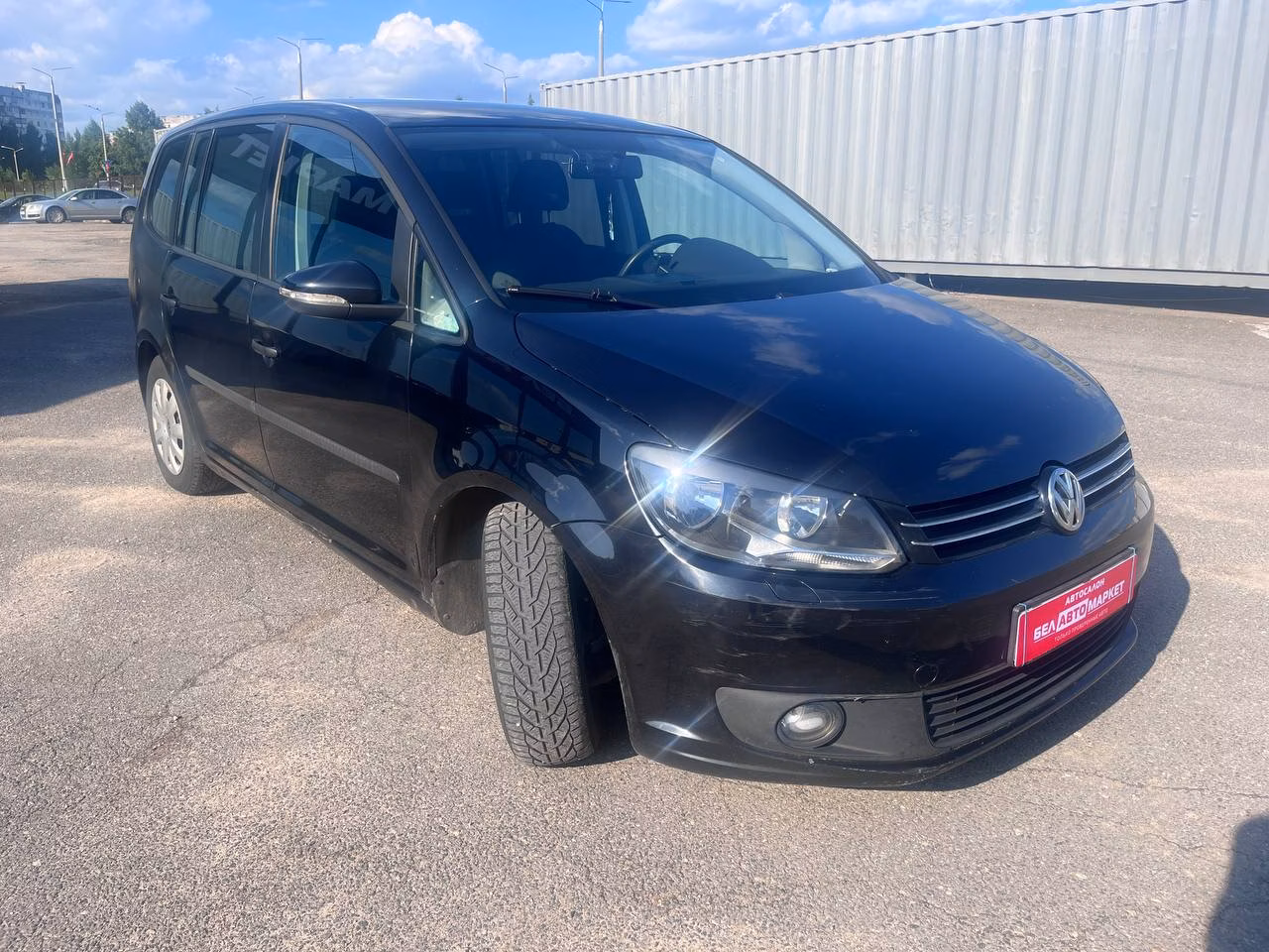 Volkswagen Touran фото 3