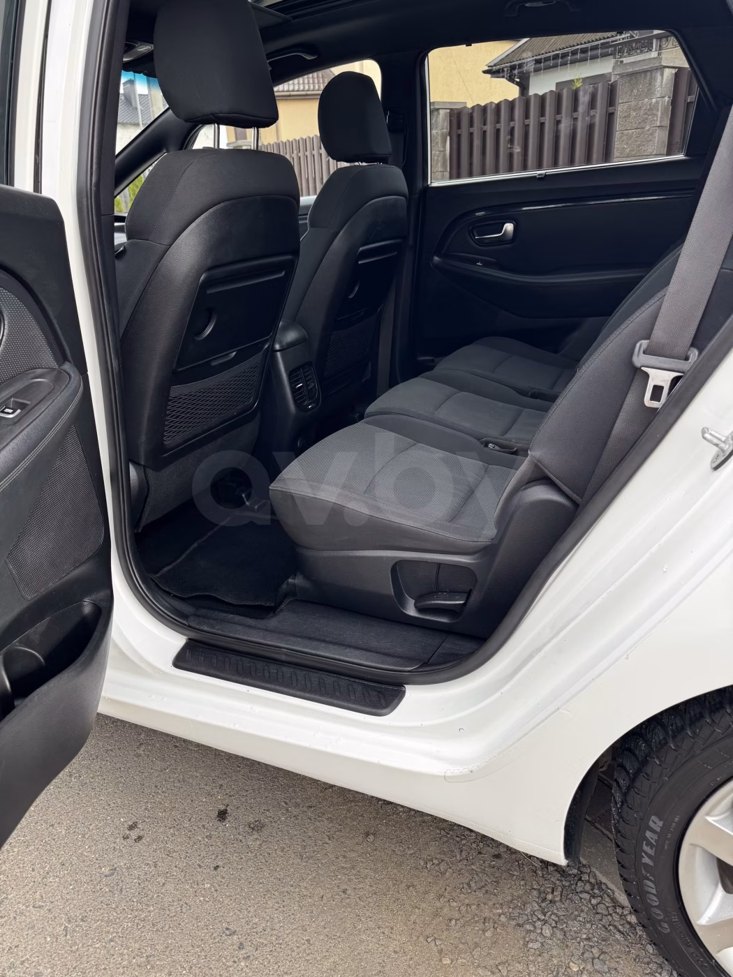 Kia Carens фото 20