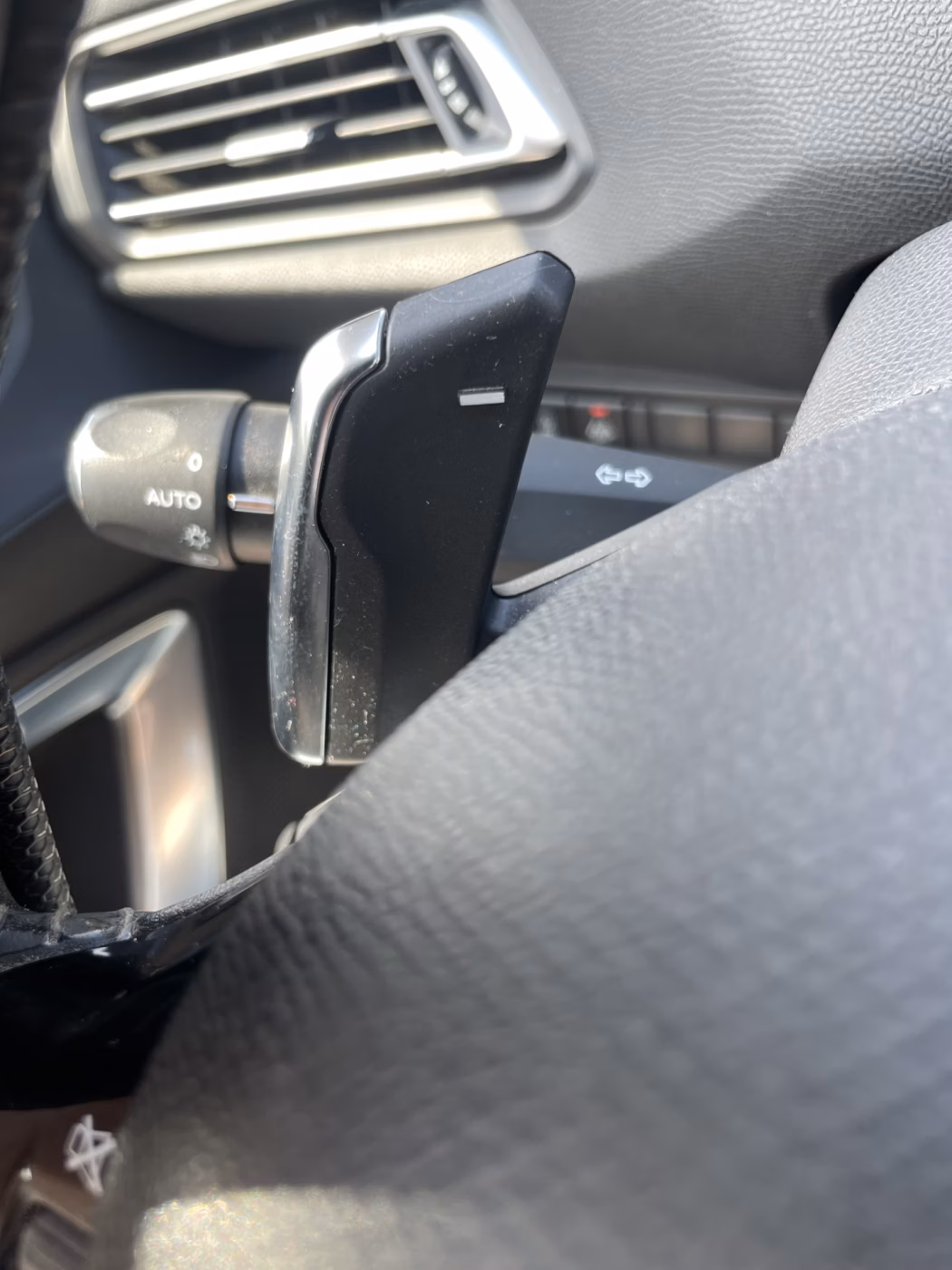 Peugeot 308 фото 12
