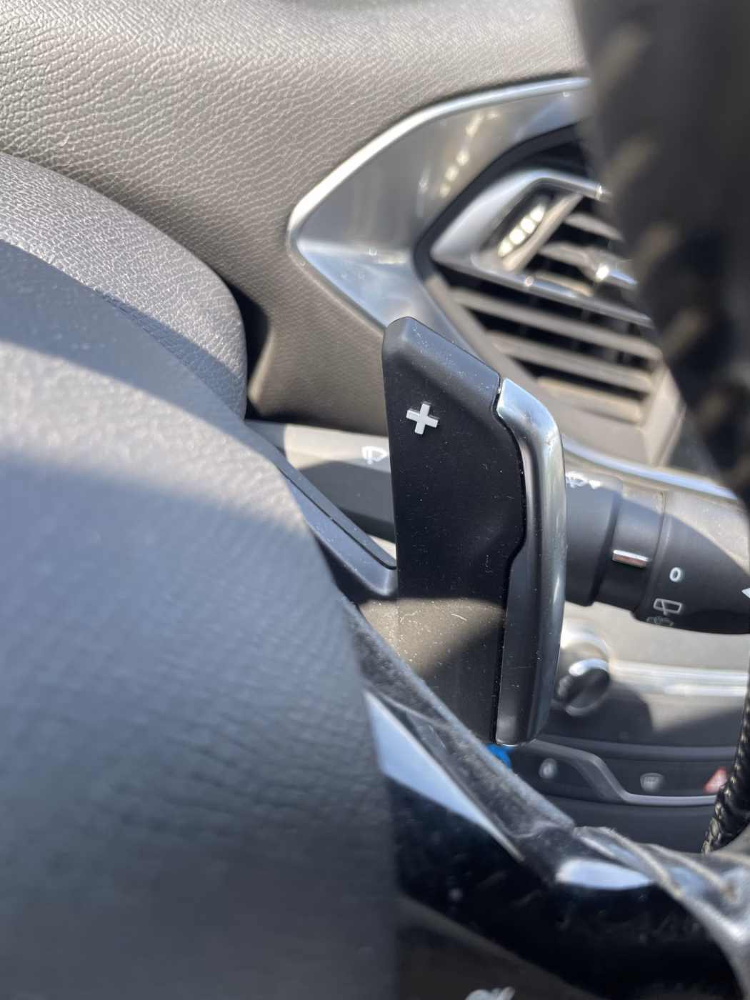 Peugeot 308 фото 14