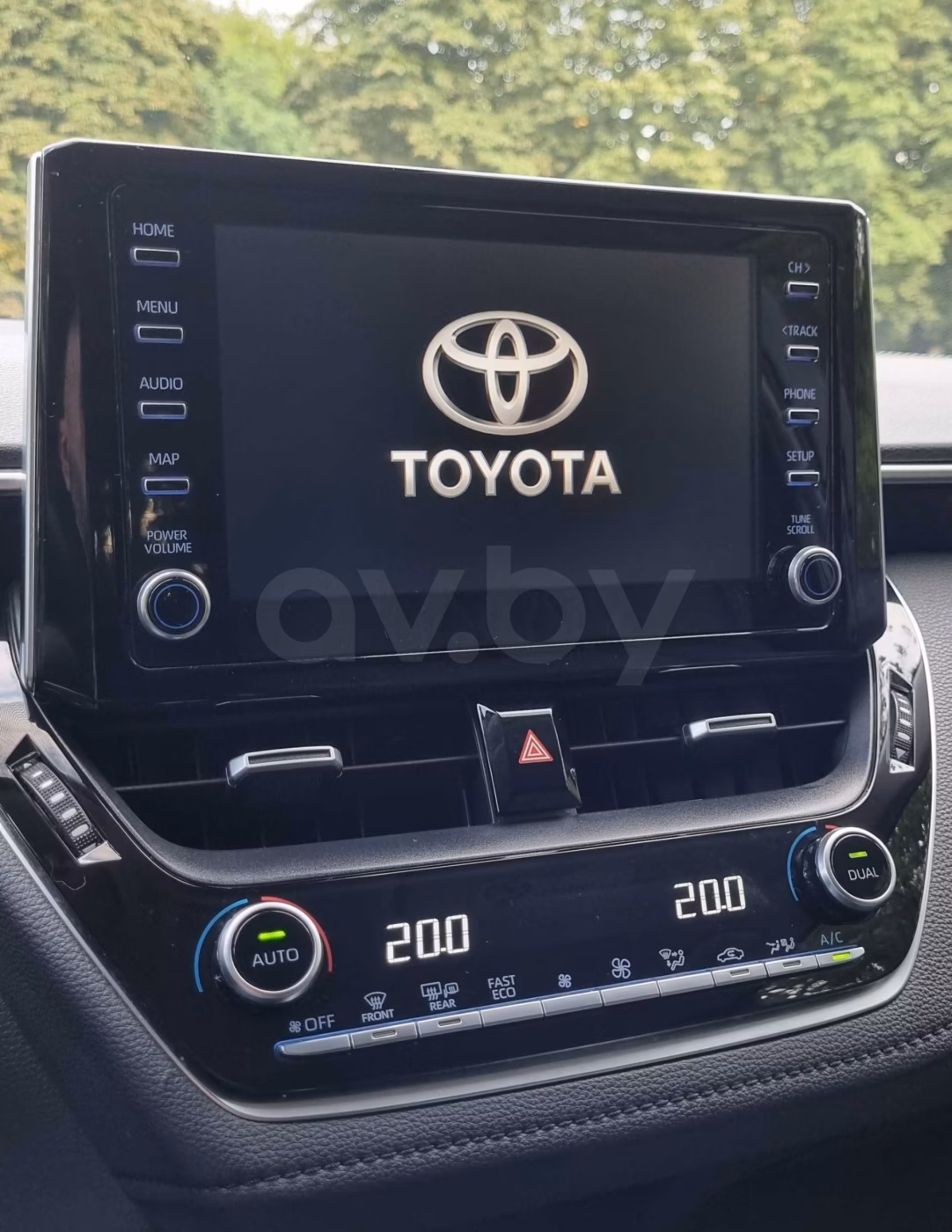 Toyota Corolla фото 13