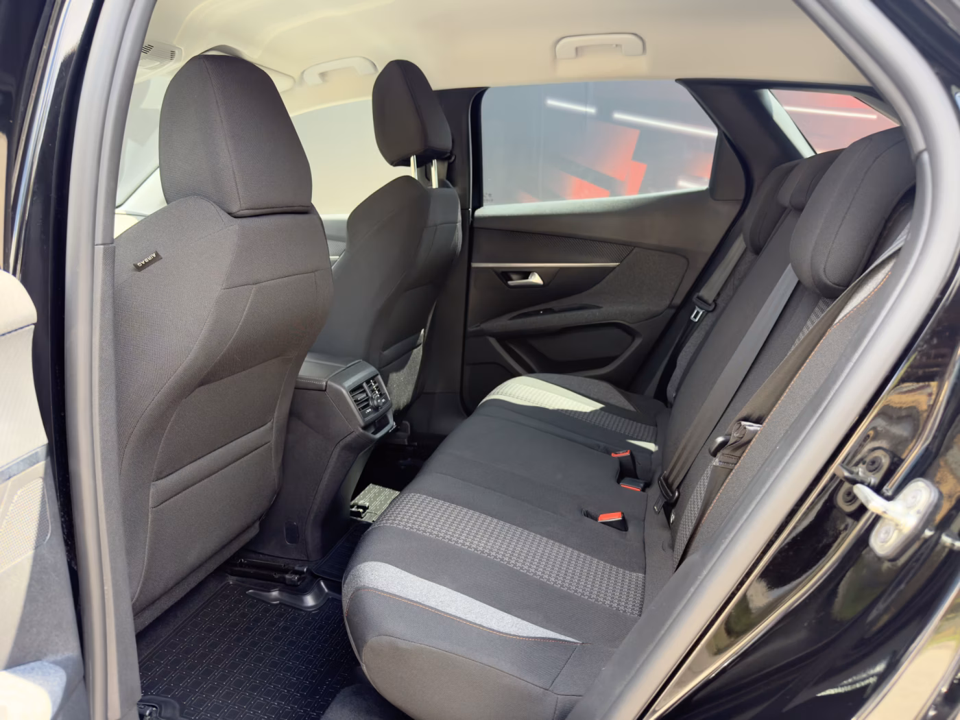 Peugeot 3008 фото 20