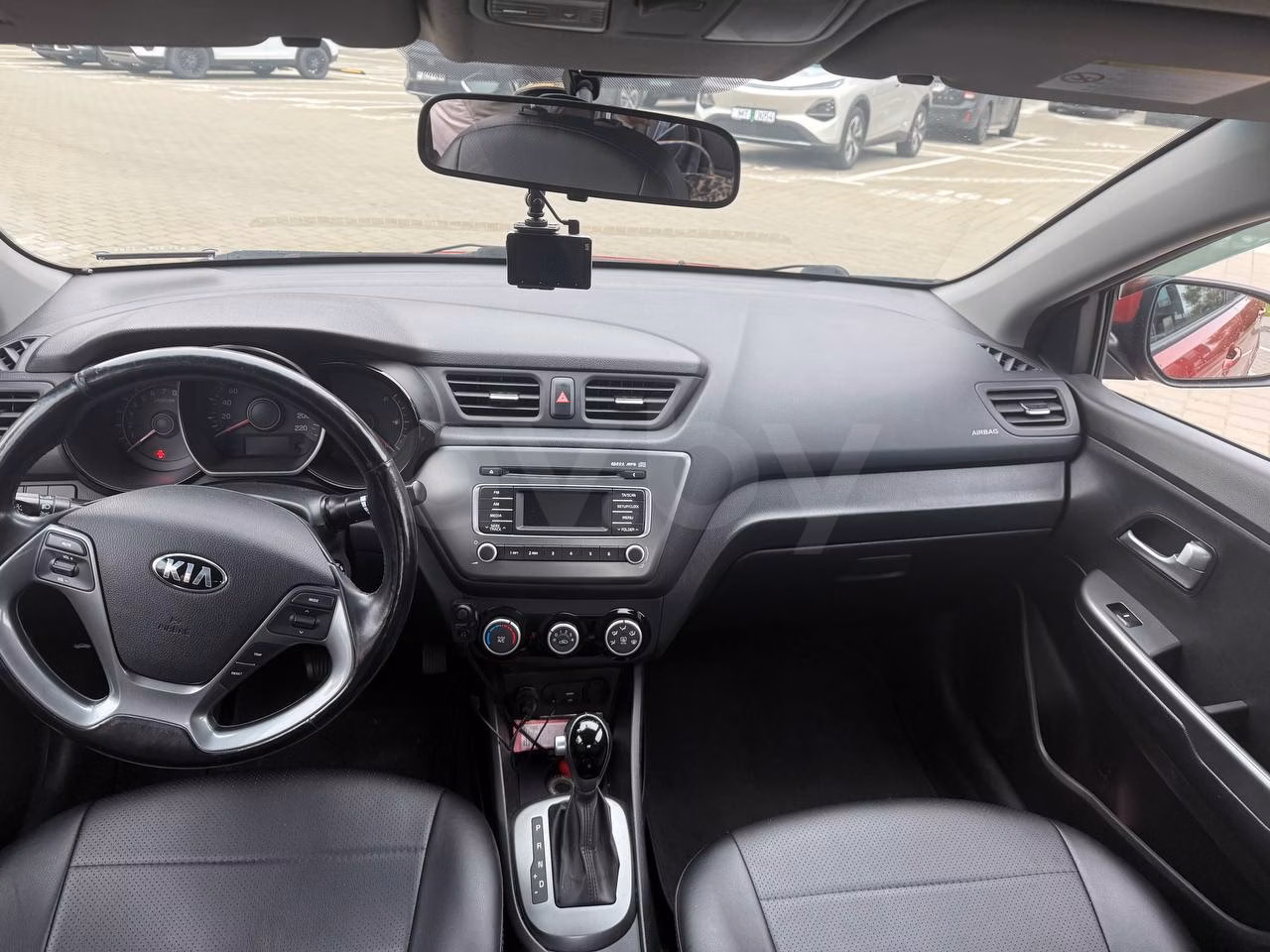 Kia Rio фото 6