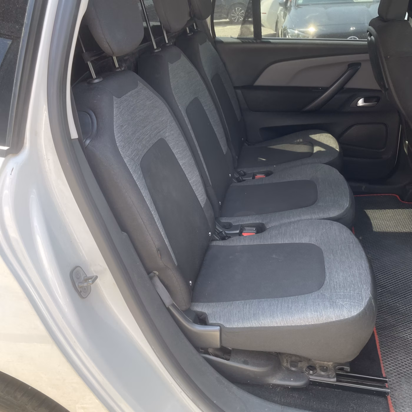 Citroen C4 Grand Picasso фото 17