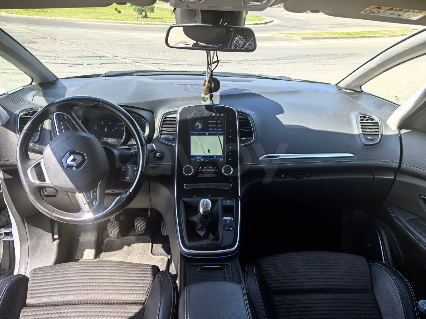 Renault Grand Scenic фото 11