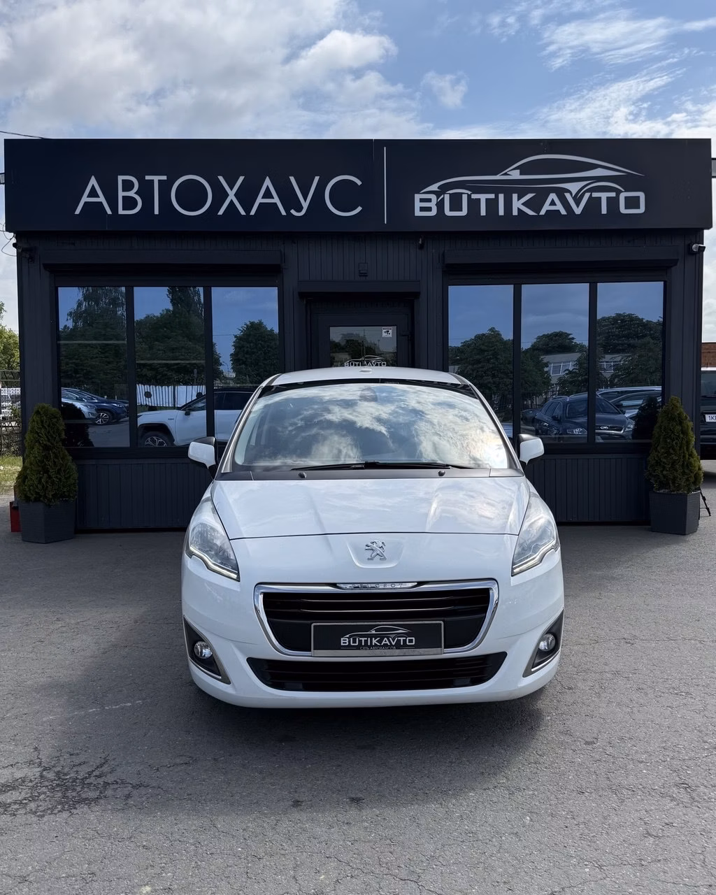 Peugeot 5008 фото 2