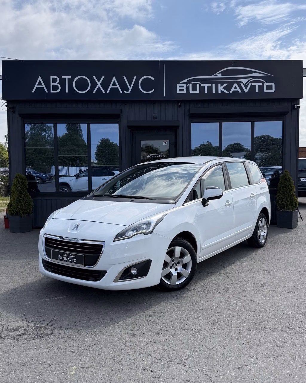 Peugeot 5008 фото 3