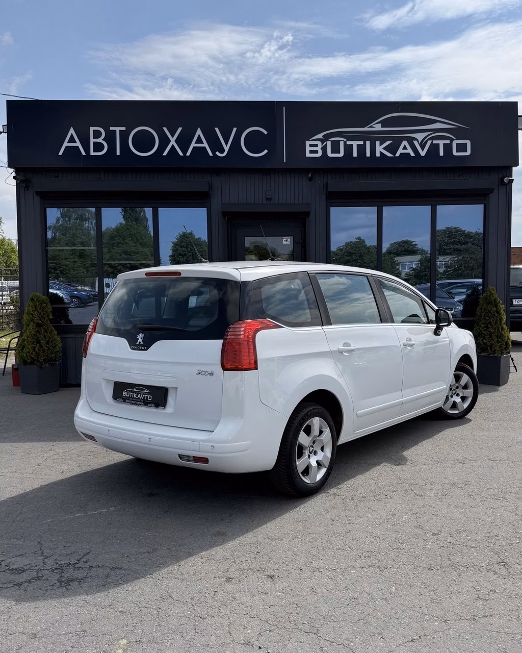 Peugeot 5008 фото 6