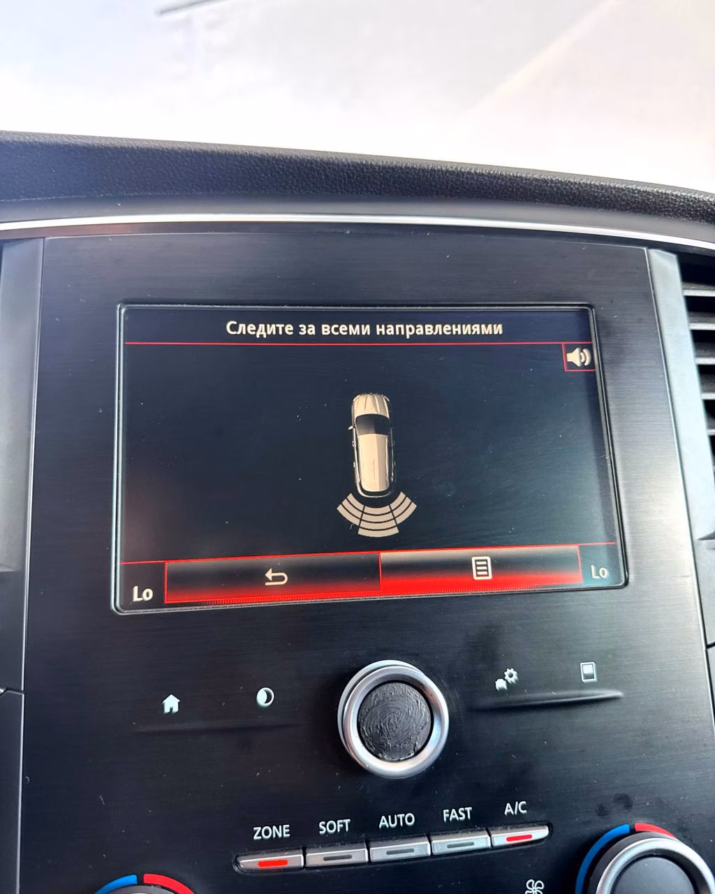Renault Megane фото 11