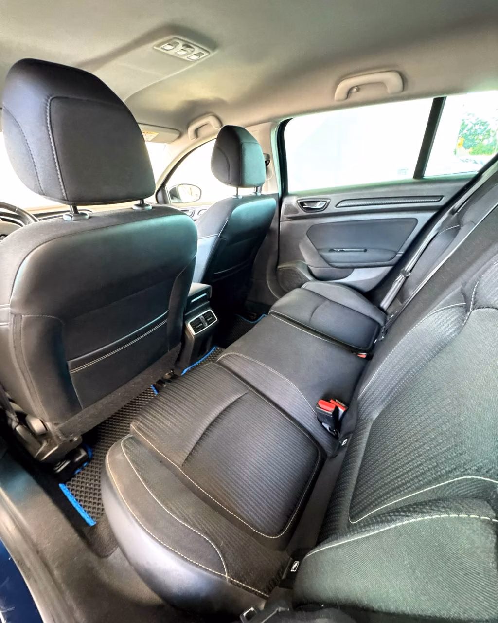 Renault Megane фото 13