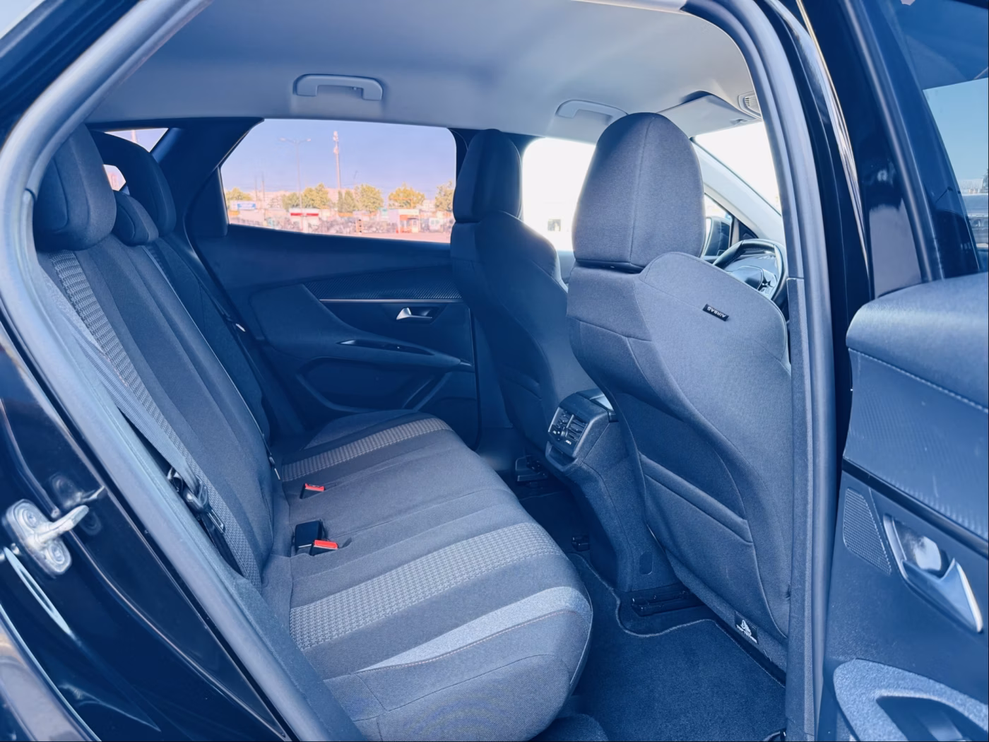 Peugeot 3008 фото 8