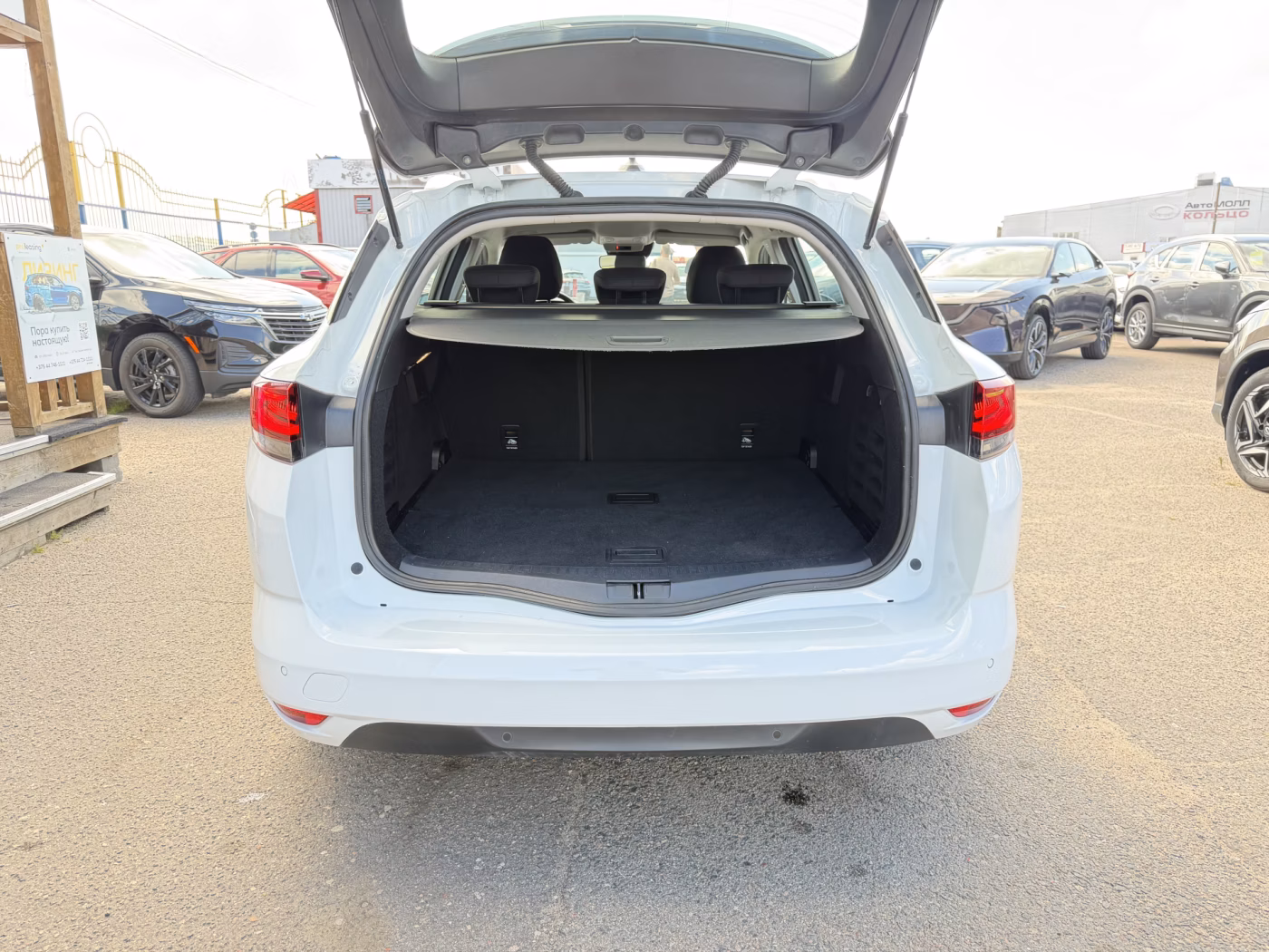 Renault Megane фото 12