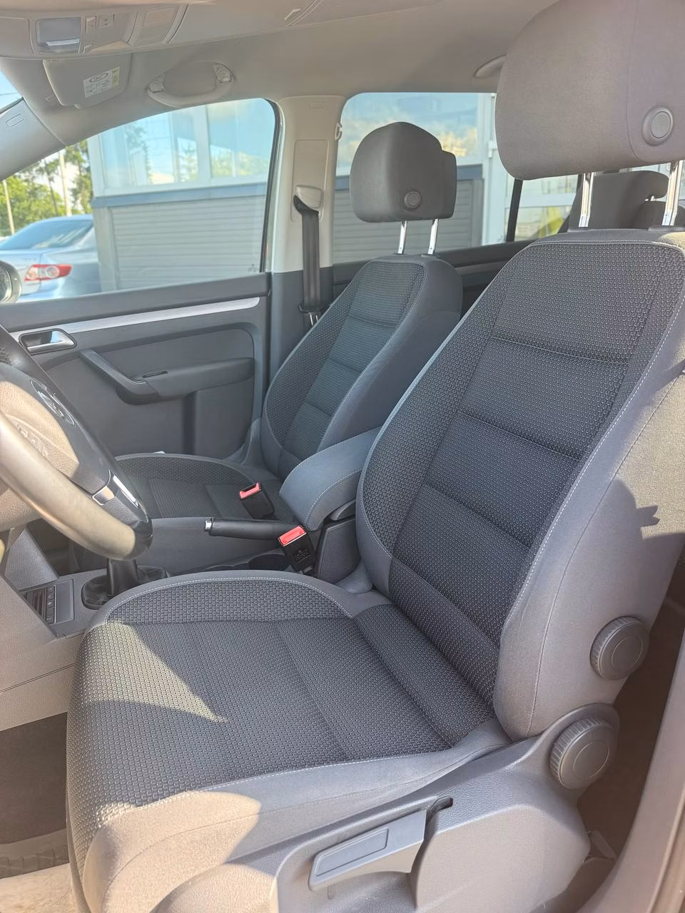 Volkswagen Touran фото 13