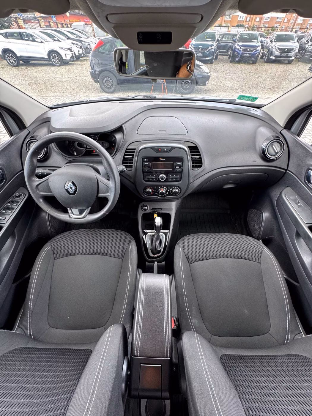 Renault Kaptur фото 9