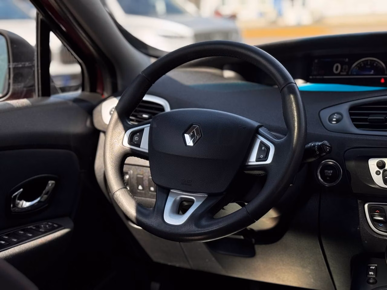 Renault Grand Scenic фото 10