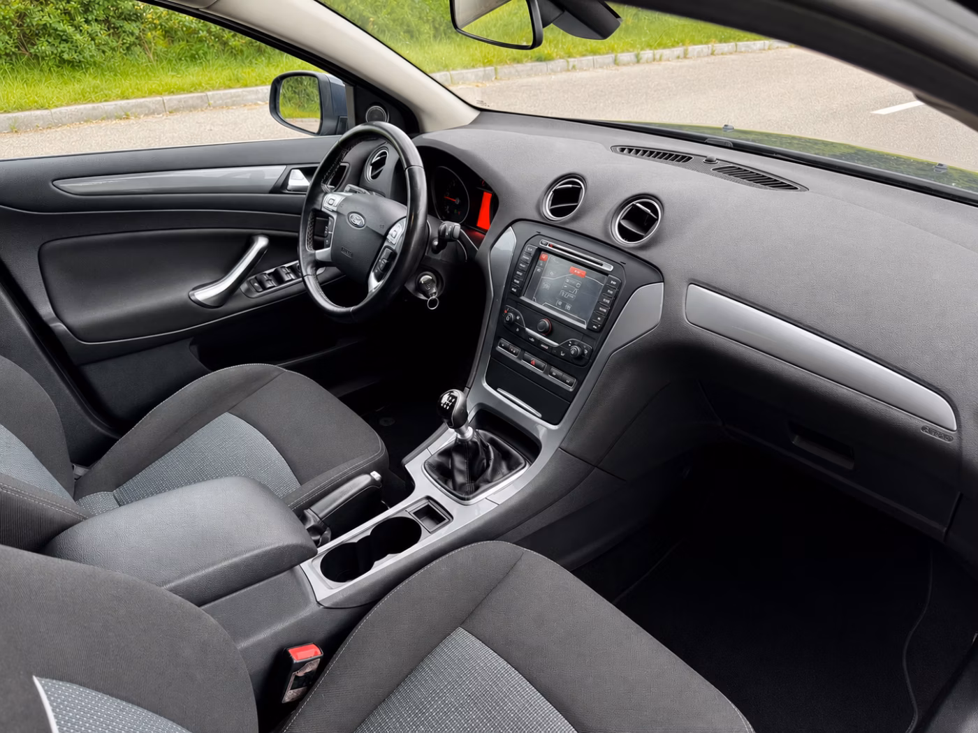 Ford Mondeo фото 11