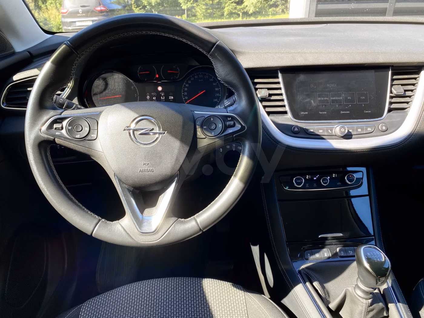 Opel Grandland X фото 8