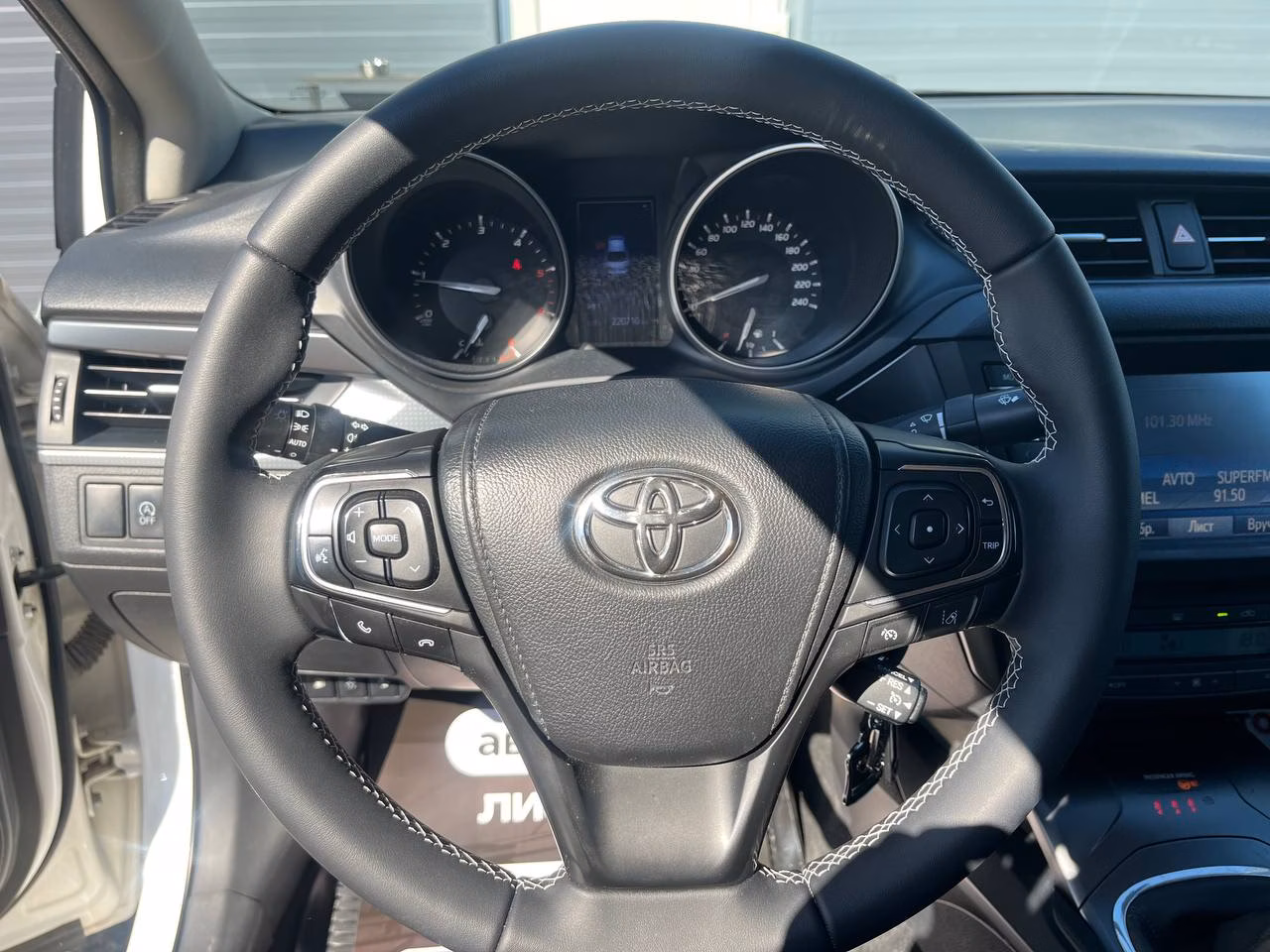 Toyota Avensis фото 18
