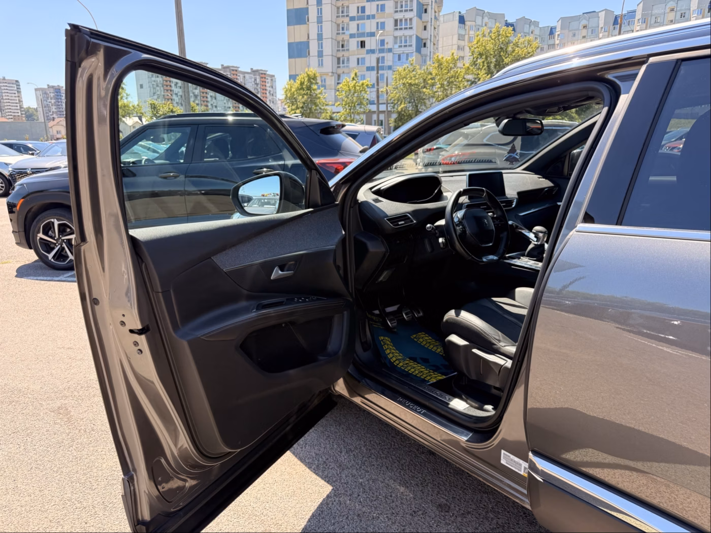 Peugeot 5008 фото 13
