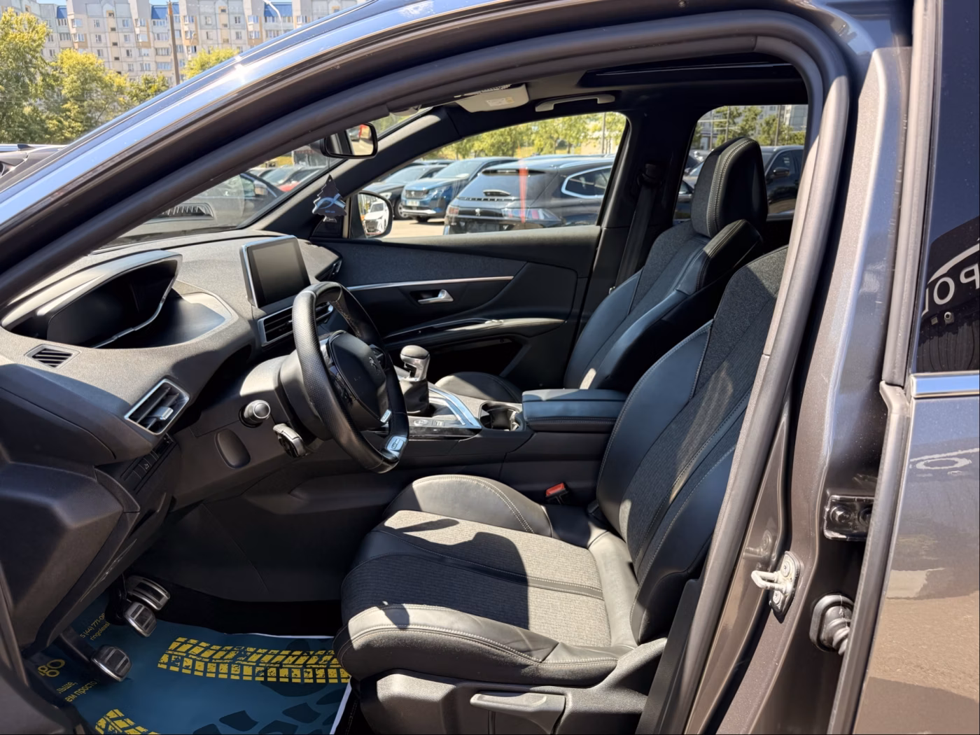 Peugeot 5008 фото 14