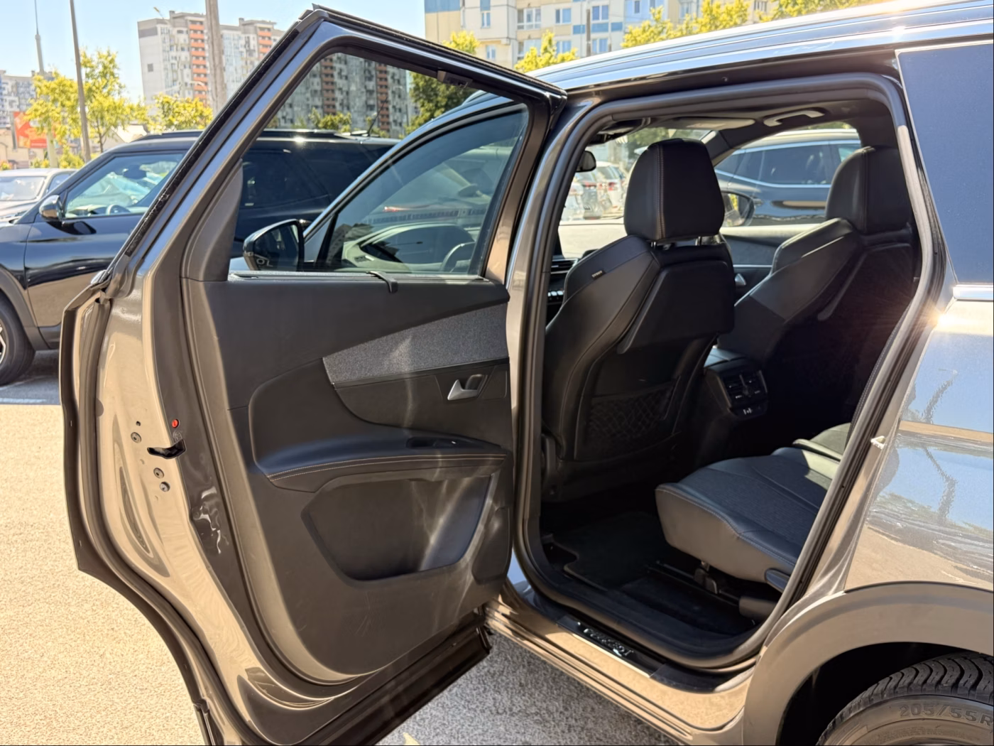 Peugeot 5008 фото 15