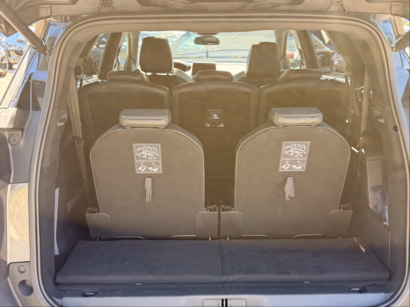 Peugeot 5008 фото 18