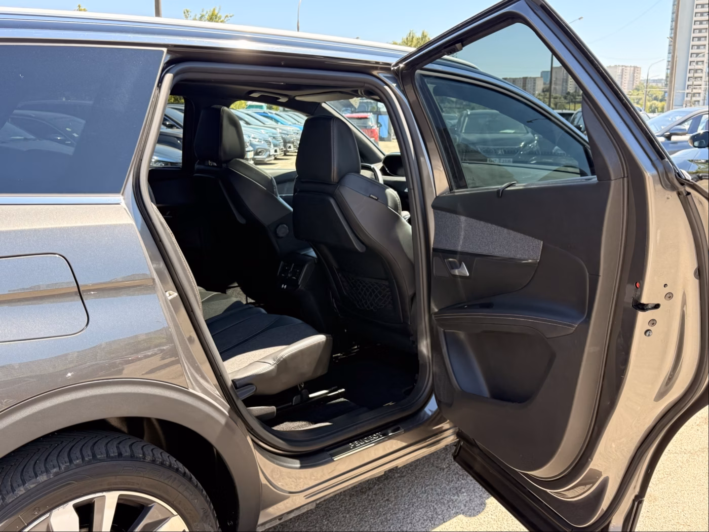Peugeot 5008 фото 20