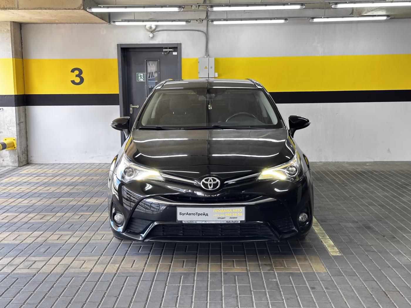 Toyota Avensis фото 2