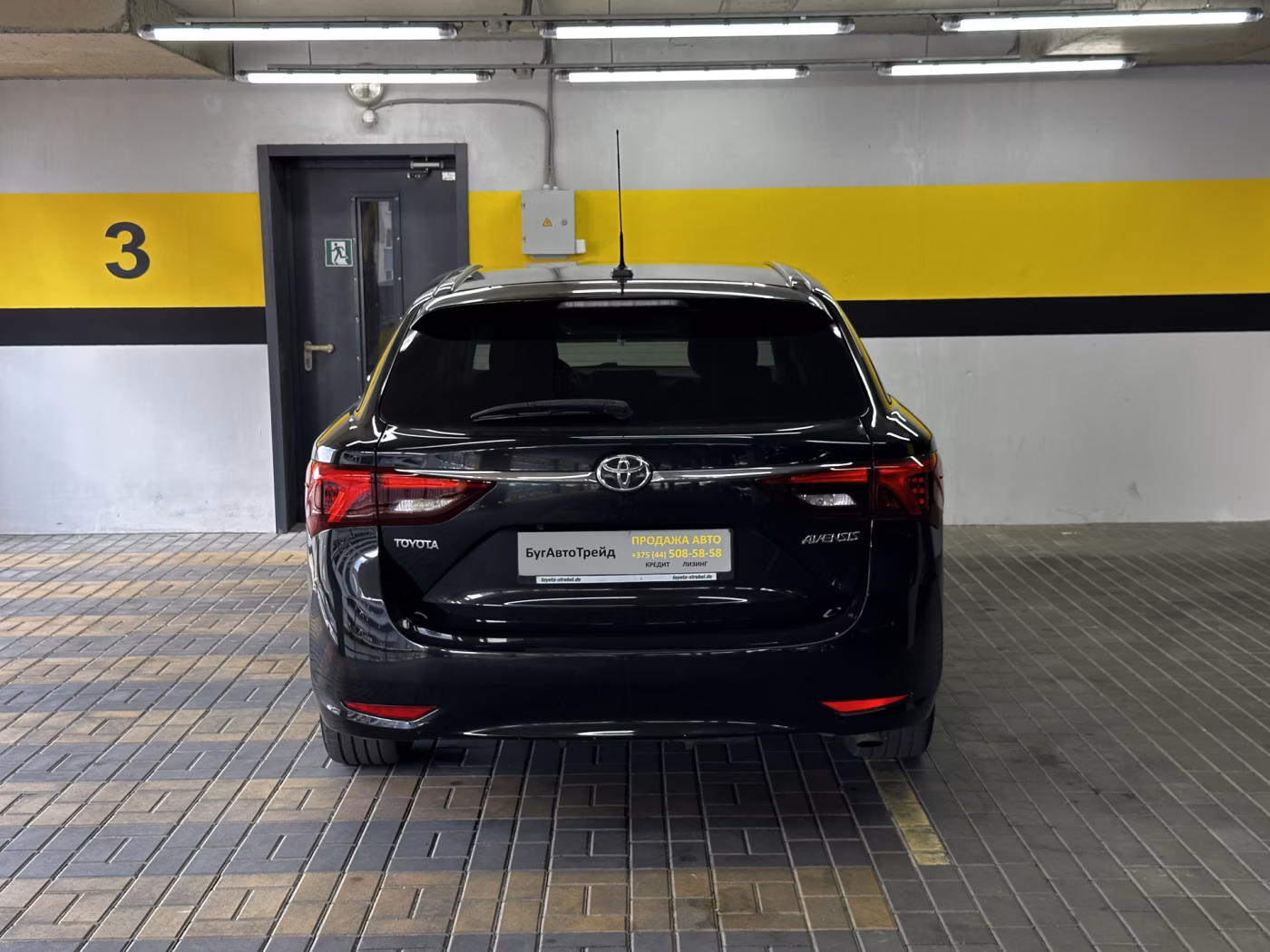 Toyota Avensis фото 6