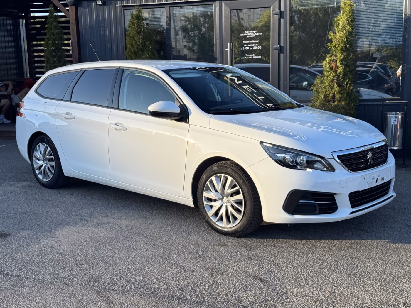 Peugeot 308 фото 2