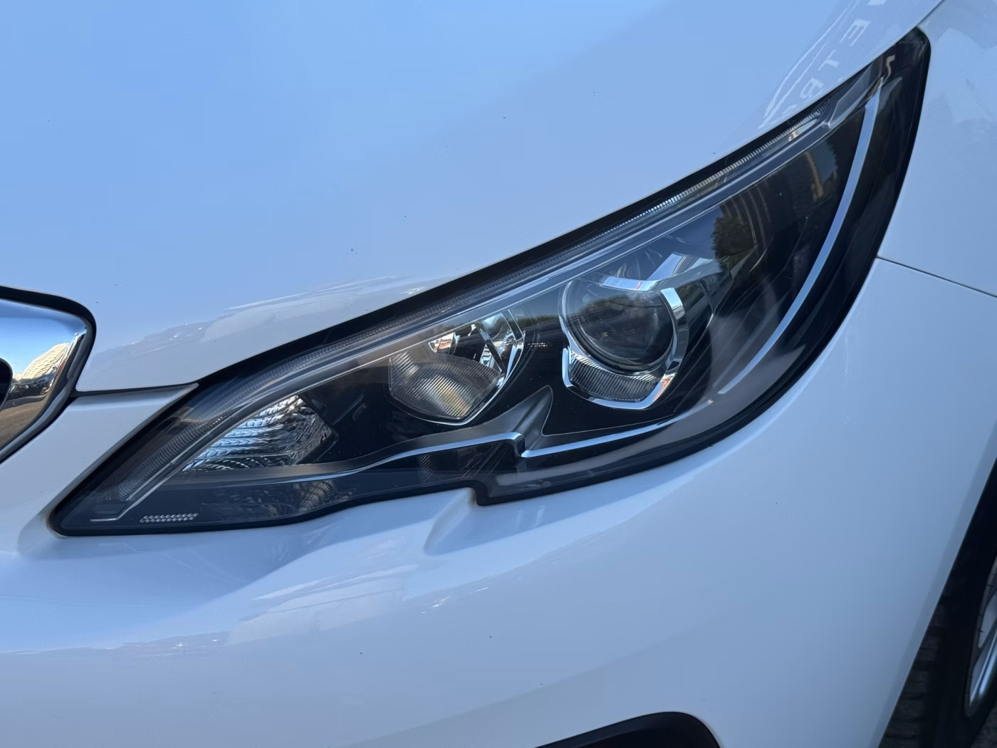 Peugeot 308 фото 6